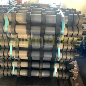 Con lăn làm sạch băng tải