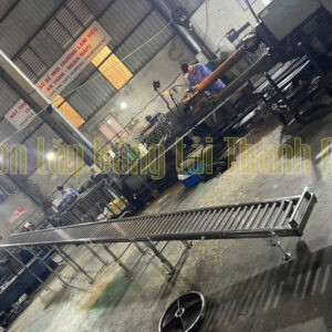 Băng tải con lăn inox